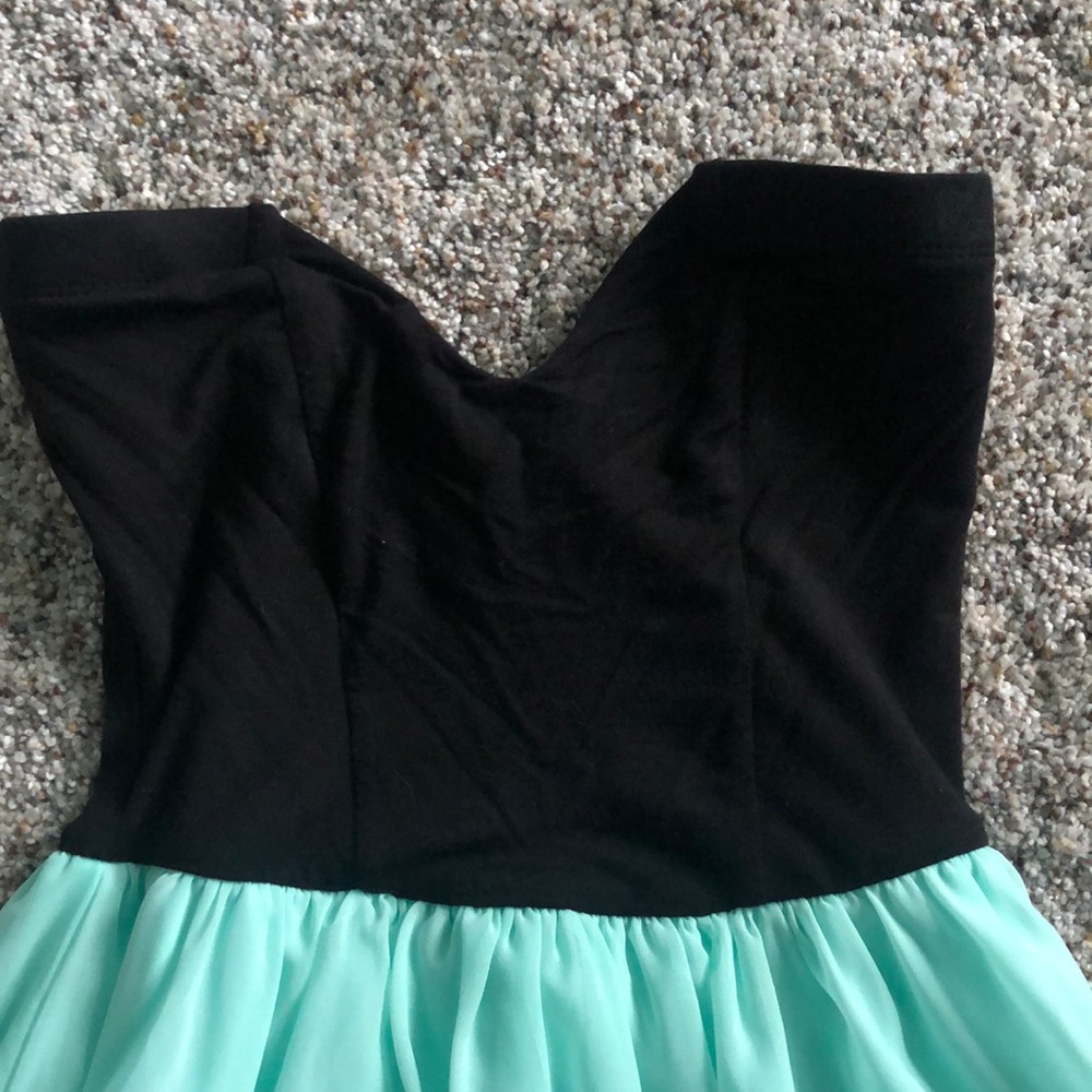 High/Low Style Dress 👗 - Picture 2 of 3